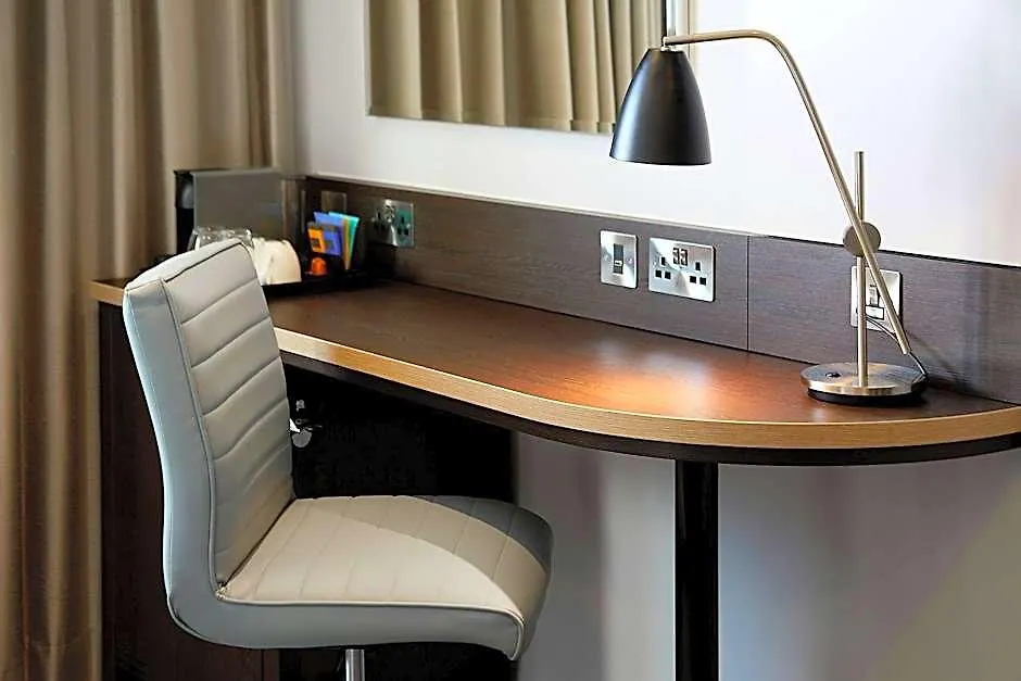 Premier Inn London Greenwich-1